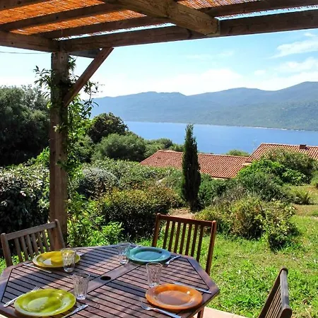 Alba Rossa - Sfo100 By Interhome Feriehus