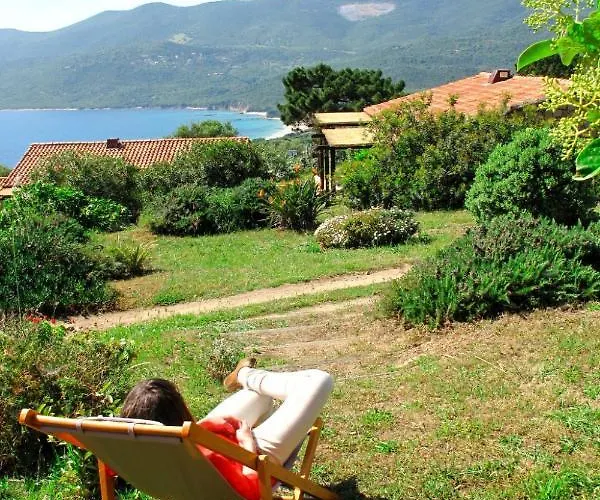 בית נופש Alba Rossa - Sfo100 By Interhome