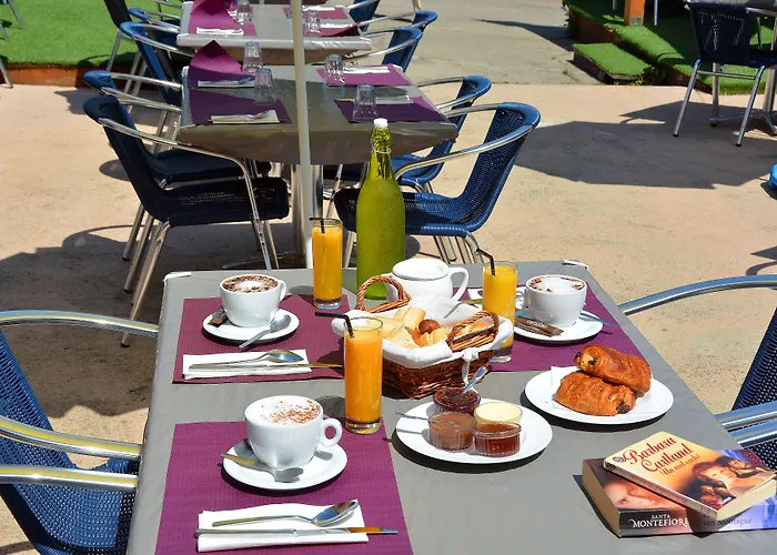 Alba Rossa - Sfo100 By Interhome סרה-די-פרו